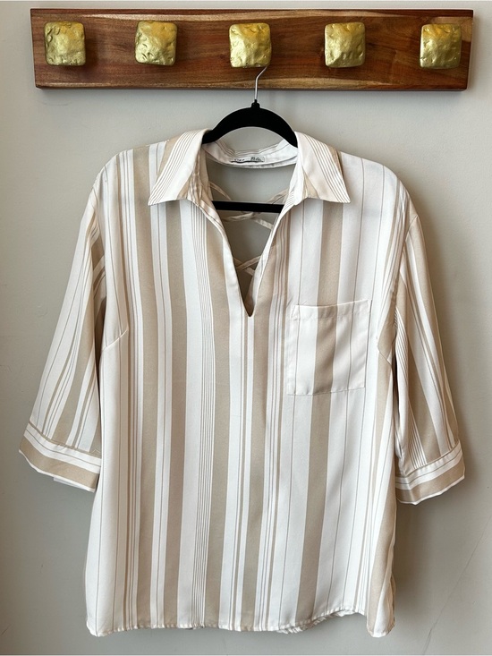 Dex Tops - Dex Beige and White Pullover Blouse Resortwear Coastal Grandma Beach Coverup